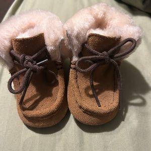 Unisex Baby UGGS brand new, do not have original box